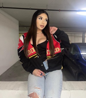 leshlieguerrero Photo #12