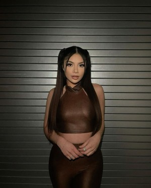 leshlieguerrero Photo #13