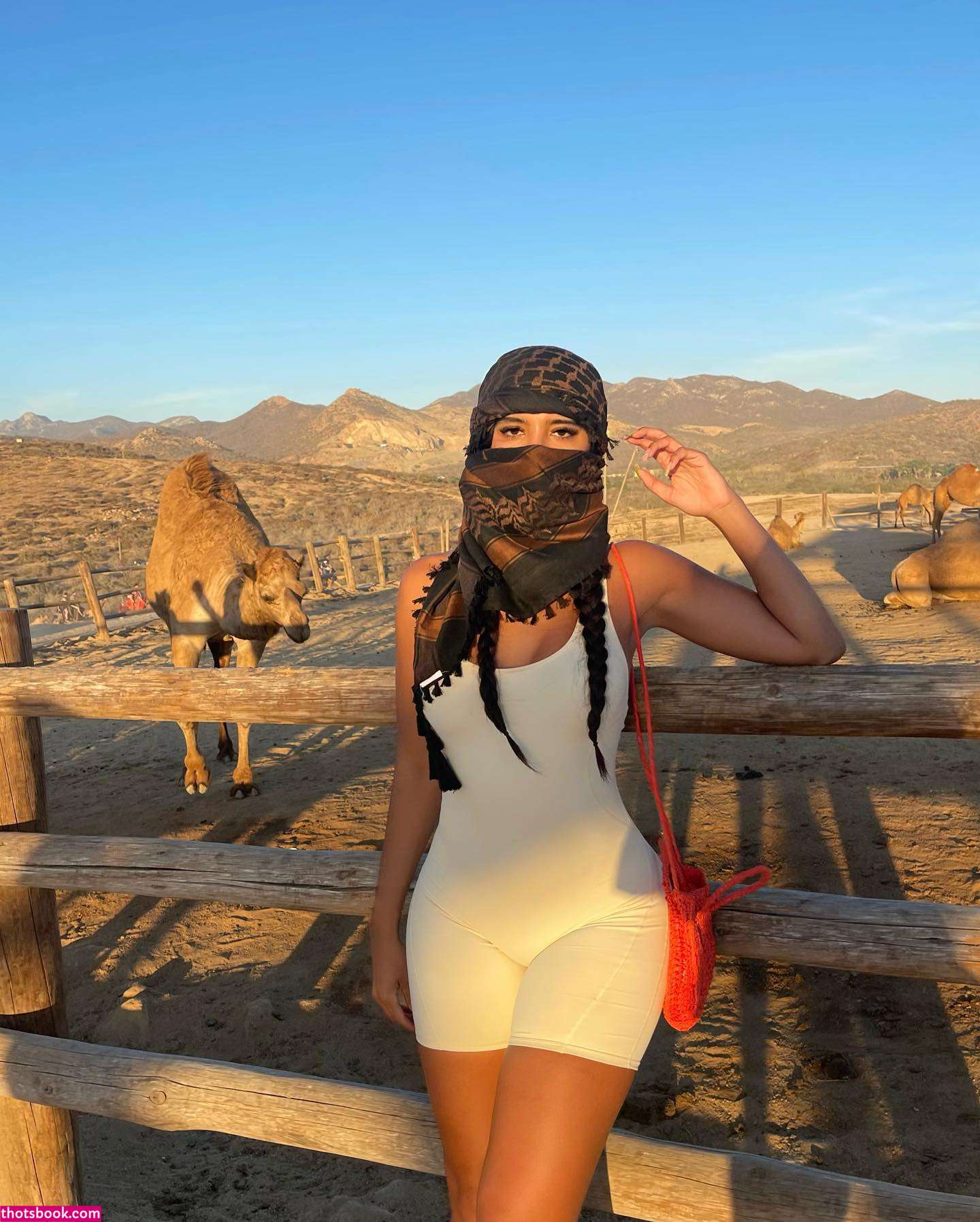 Miss Victoria Photo #3