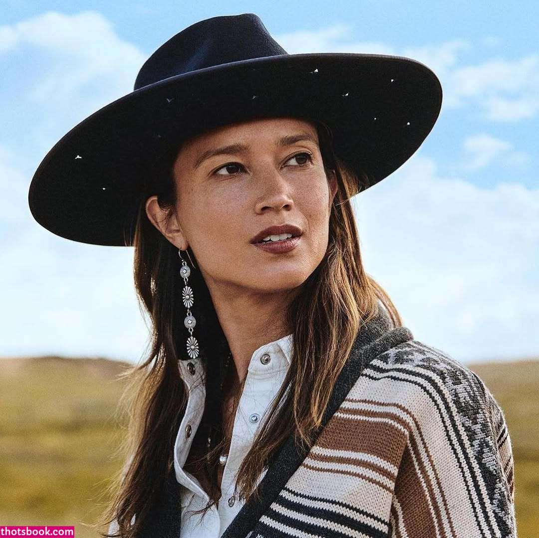 Natalia Lalonde Photo #2