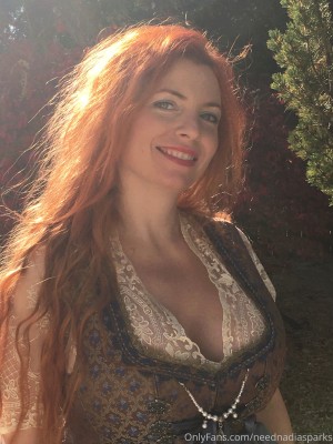 Iris Goldea Photo #17