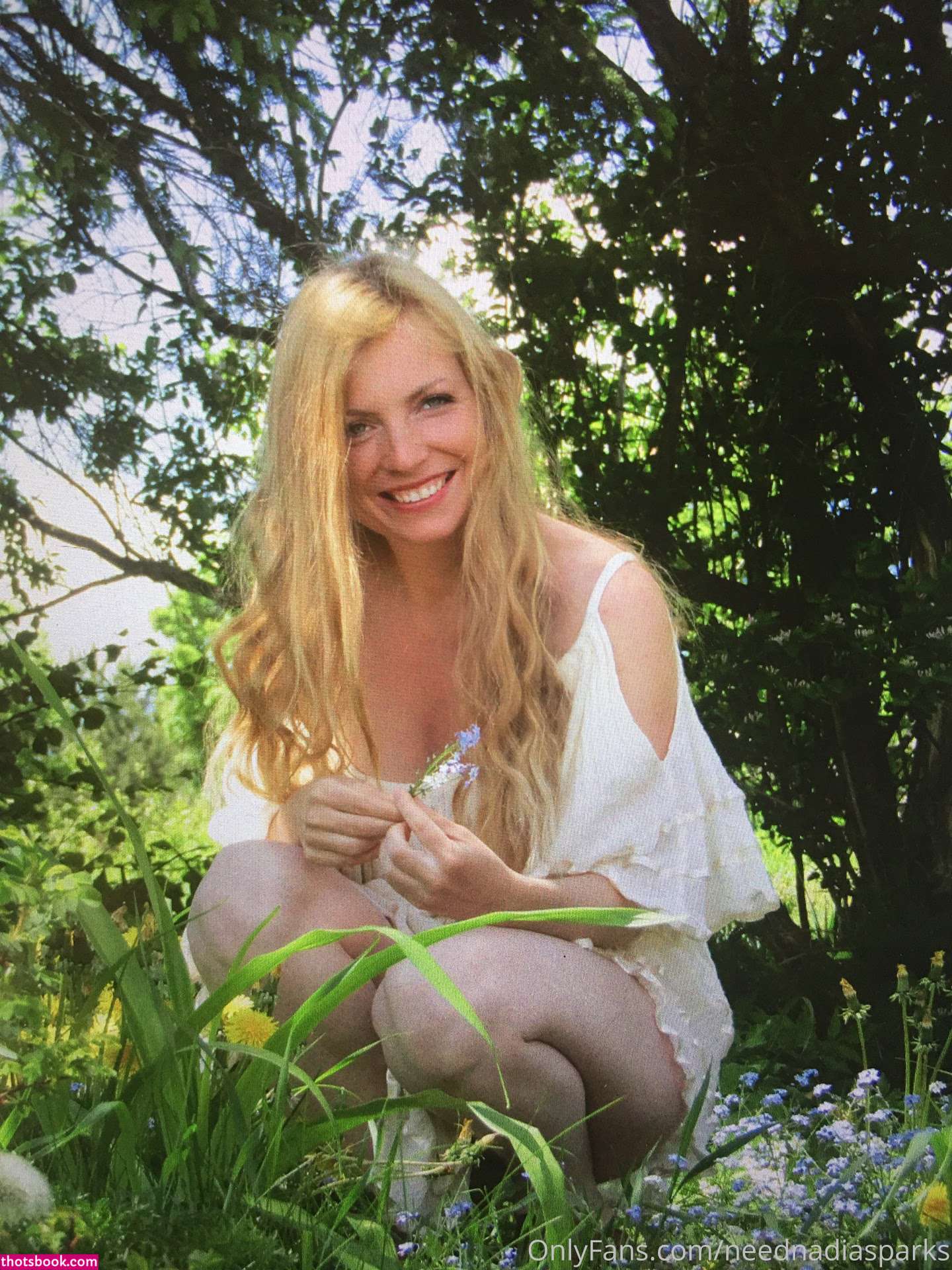 Iris Goldea Photo #35