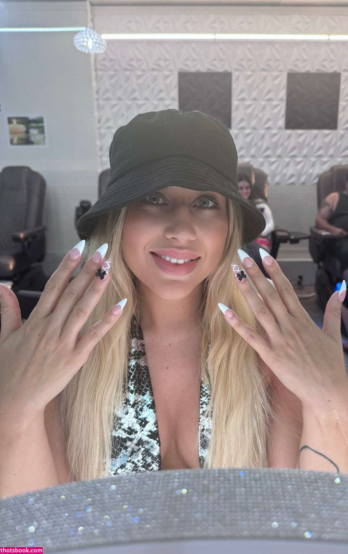 Kelsey Schiel Photo #25