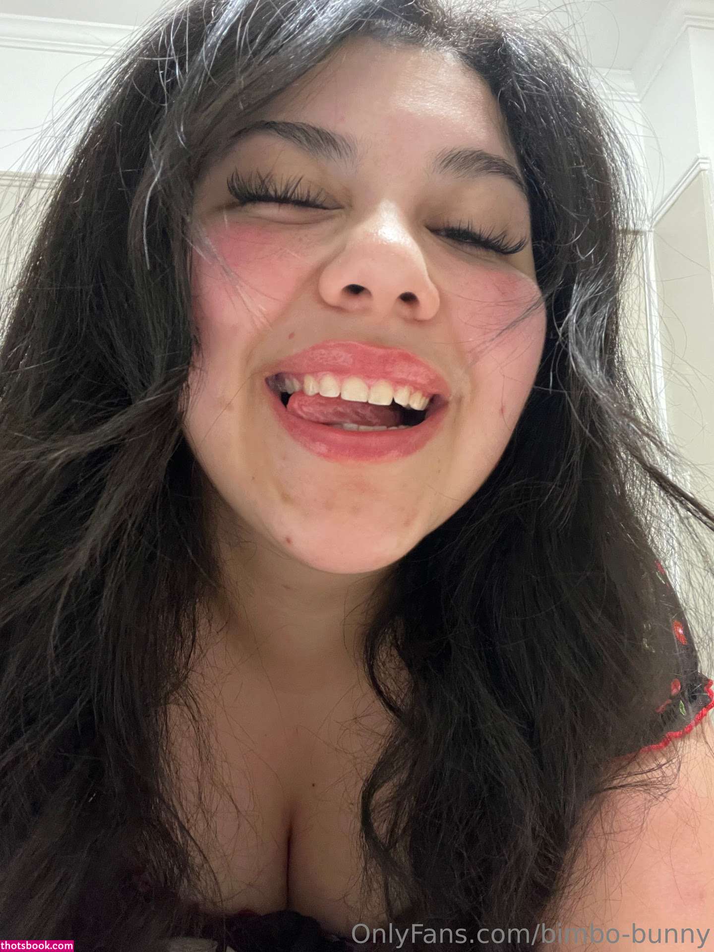 Local Bimbo Photo #6