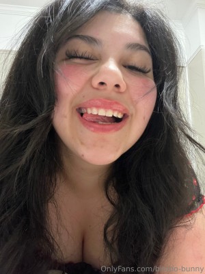 Local Bimbo Photo #6