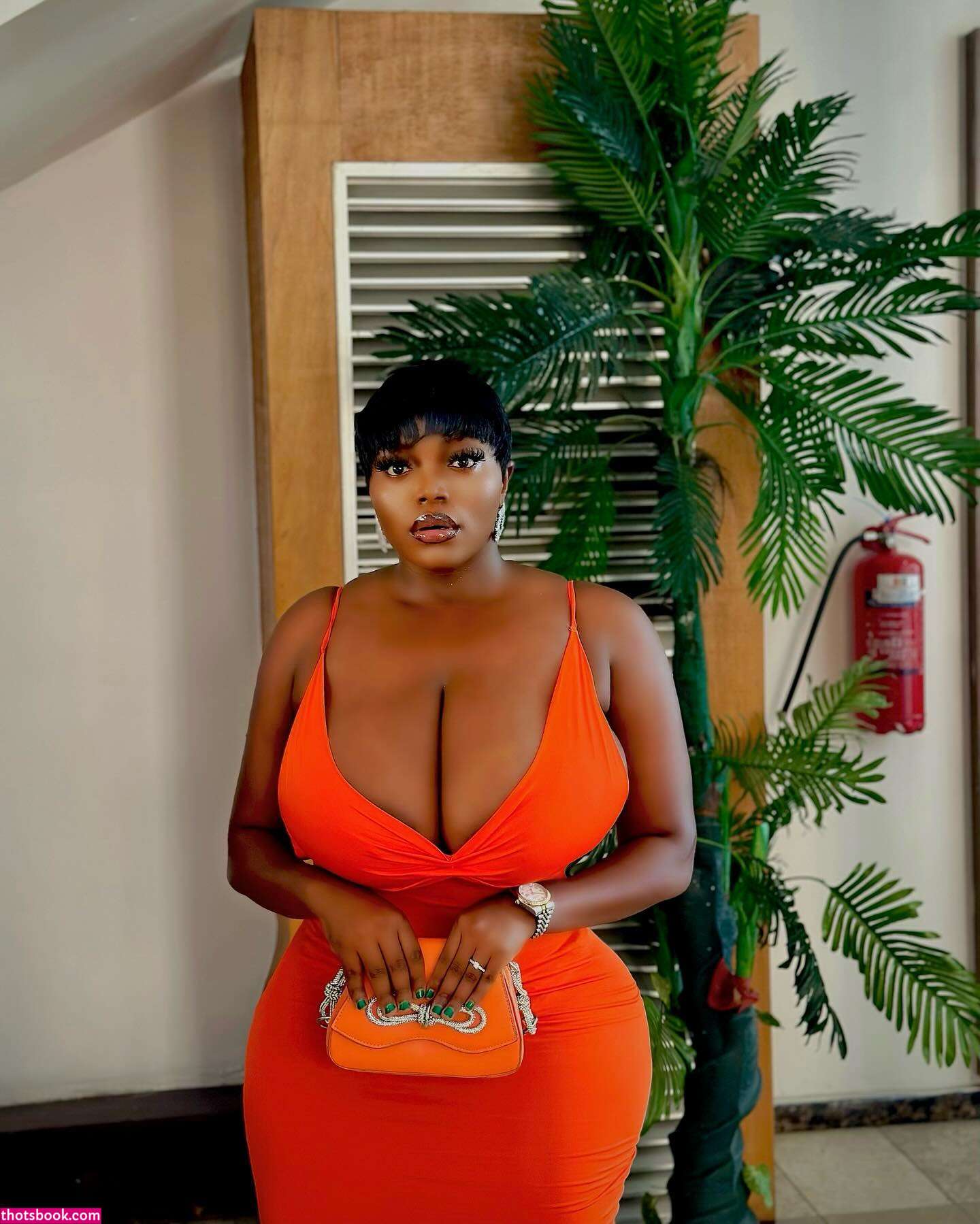 Bossmother Photo #32