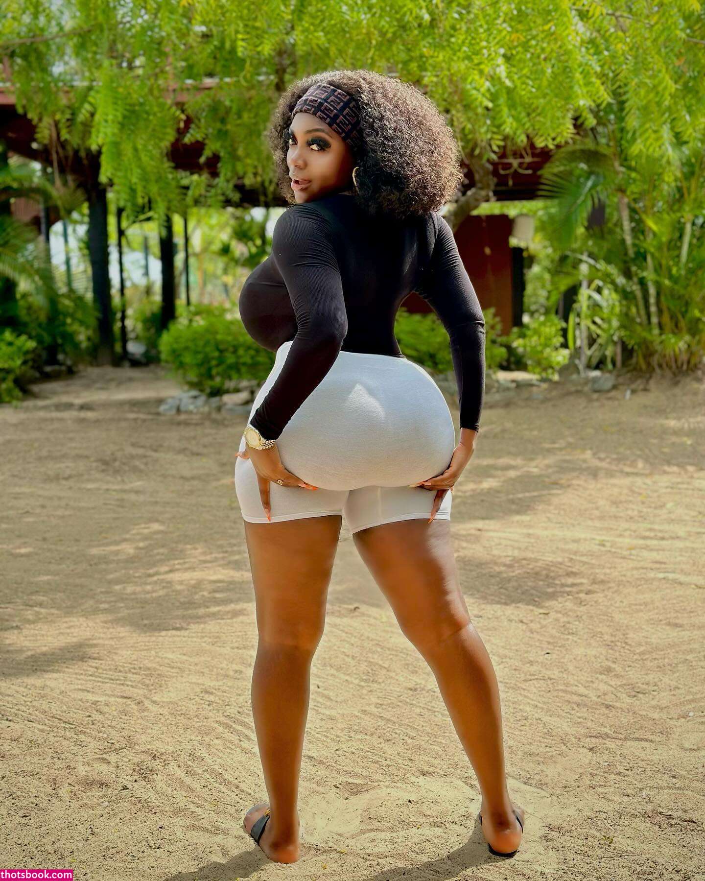 Bossmother Photo #33