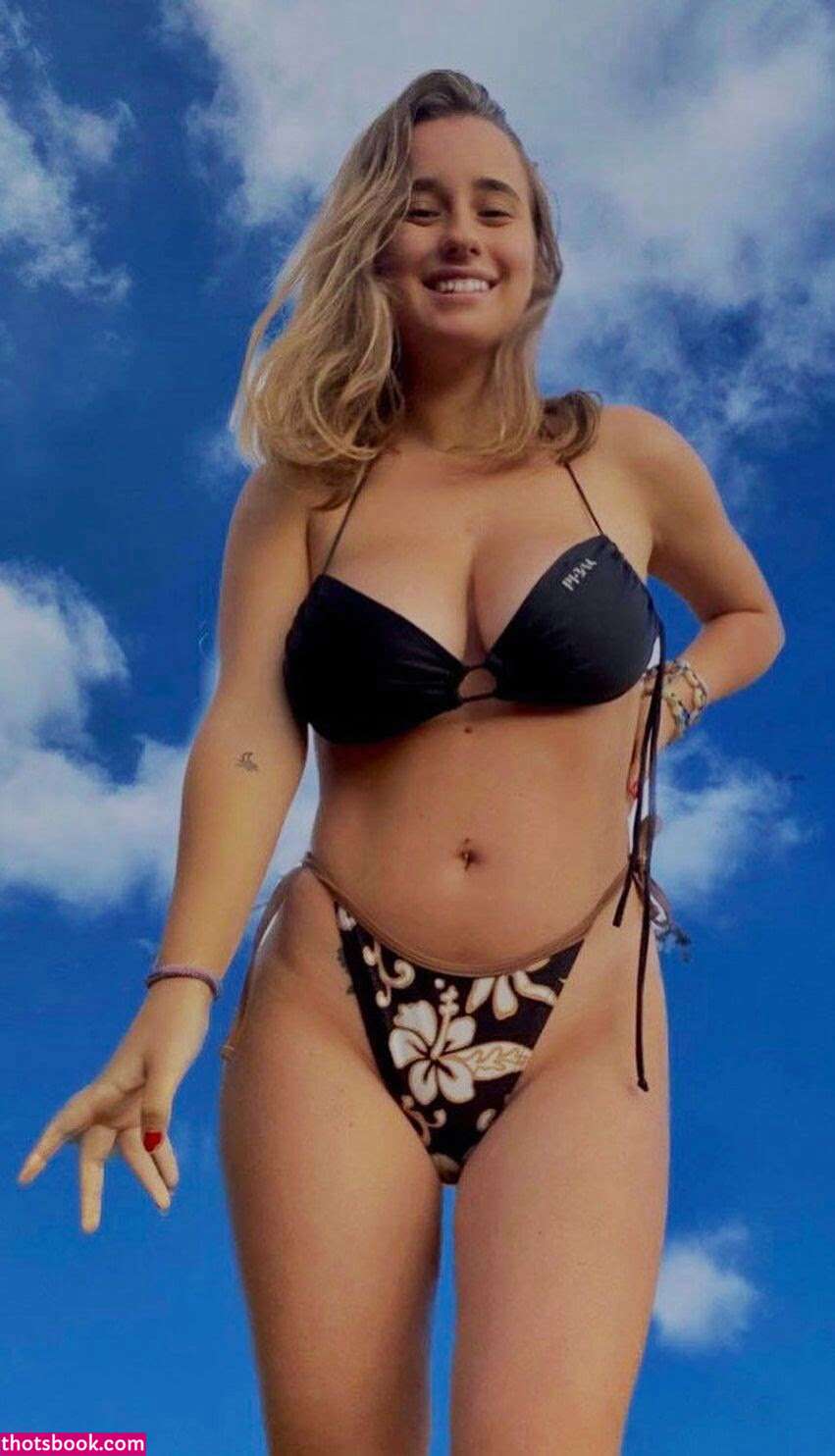 Julia Gomez Photo #11