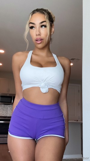 Alaina Hazel Photo #8