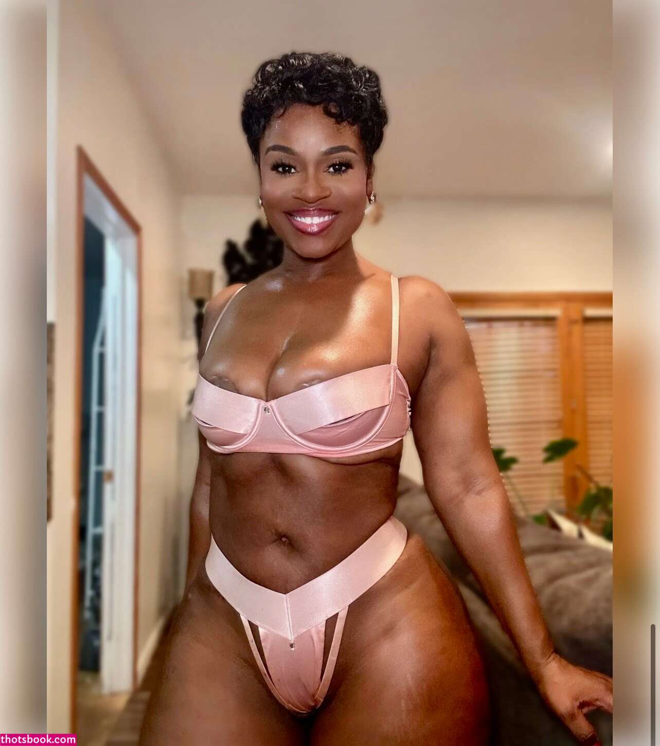 Gigi Empress Photo #13