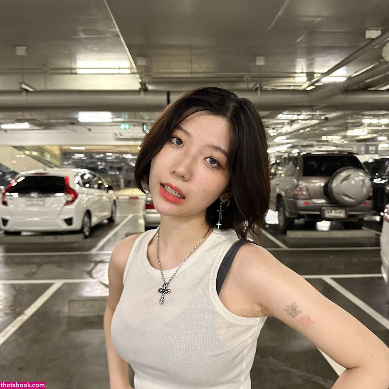 khunsorxor Photo #17