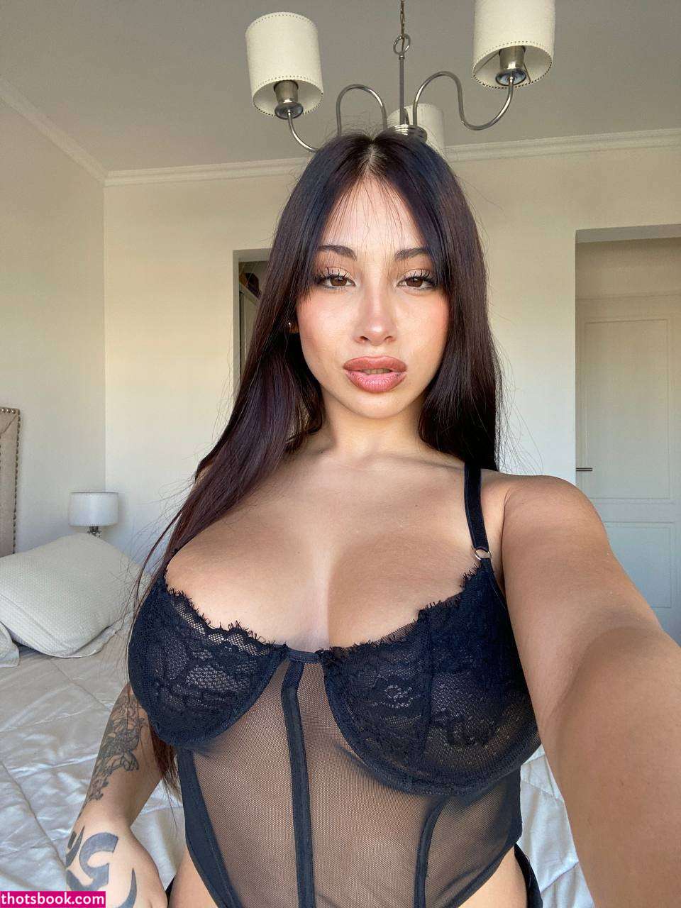 Mia Keller Photo #15