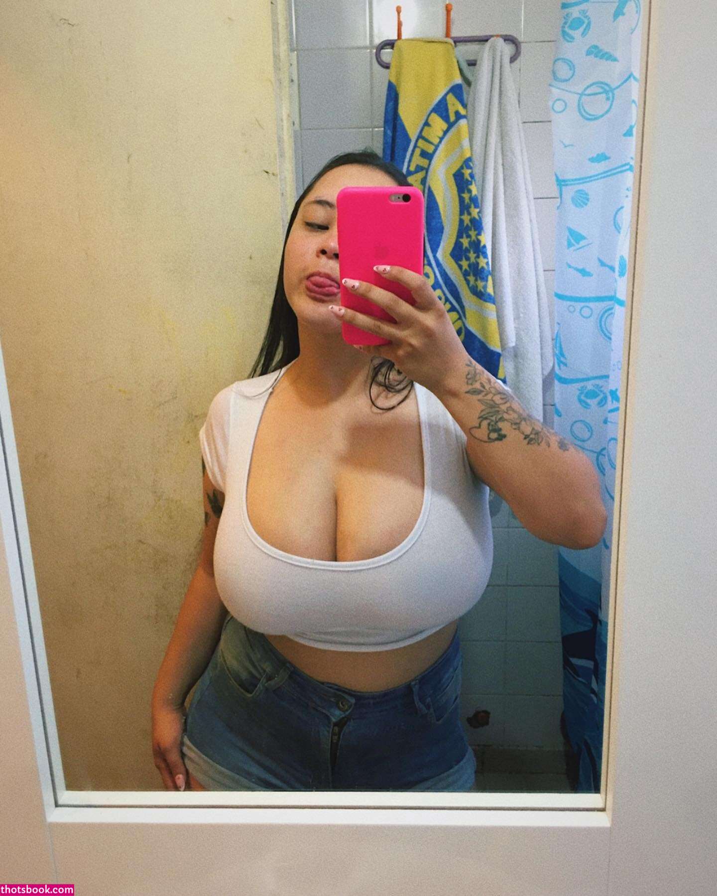 Milagros Gonzalez Photo #11