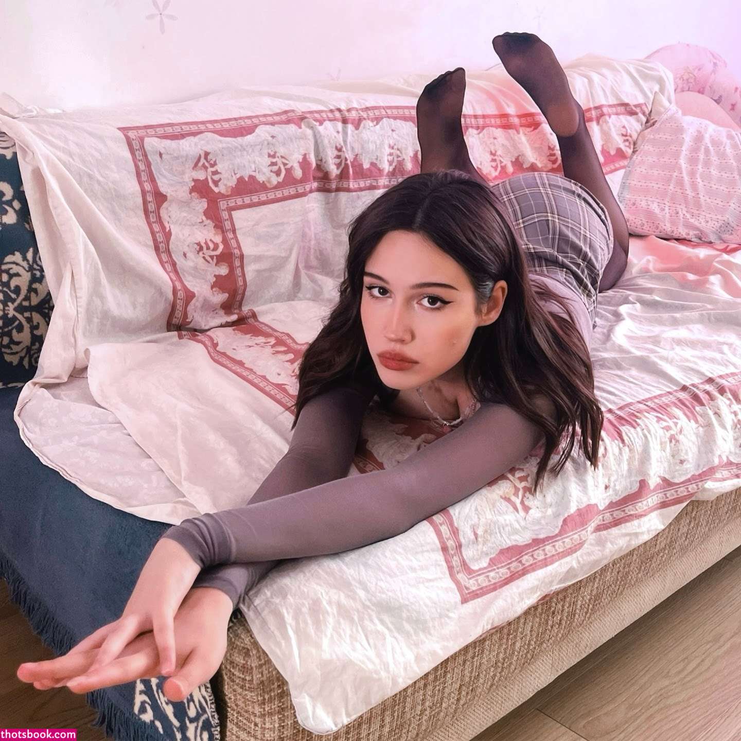 Anna Divine Photo #1