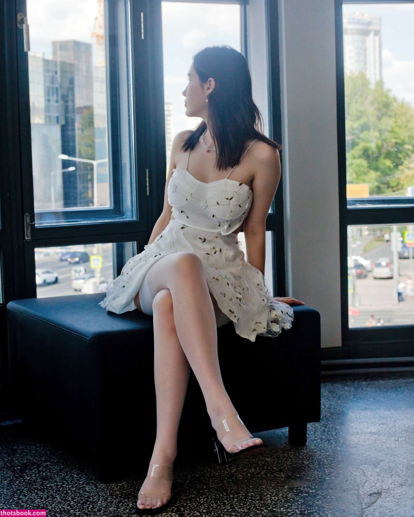 Anna Divine Photo #2