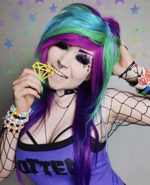 Catastrophiclarawr Photo #5