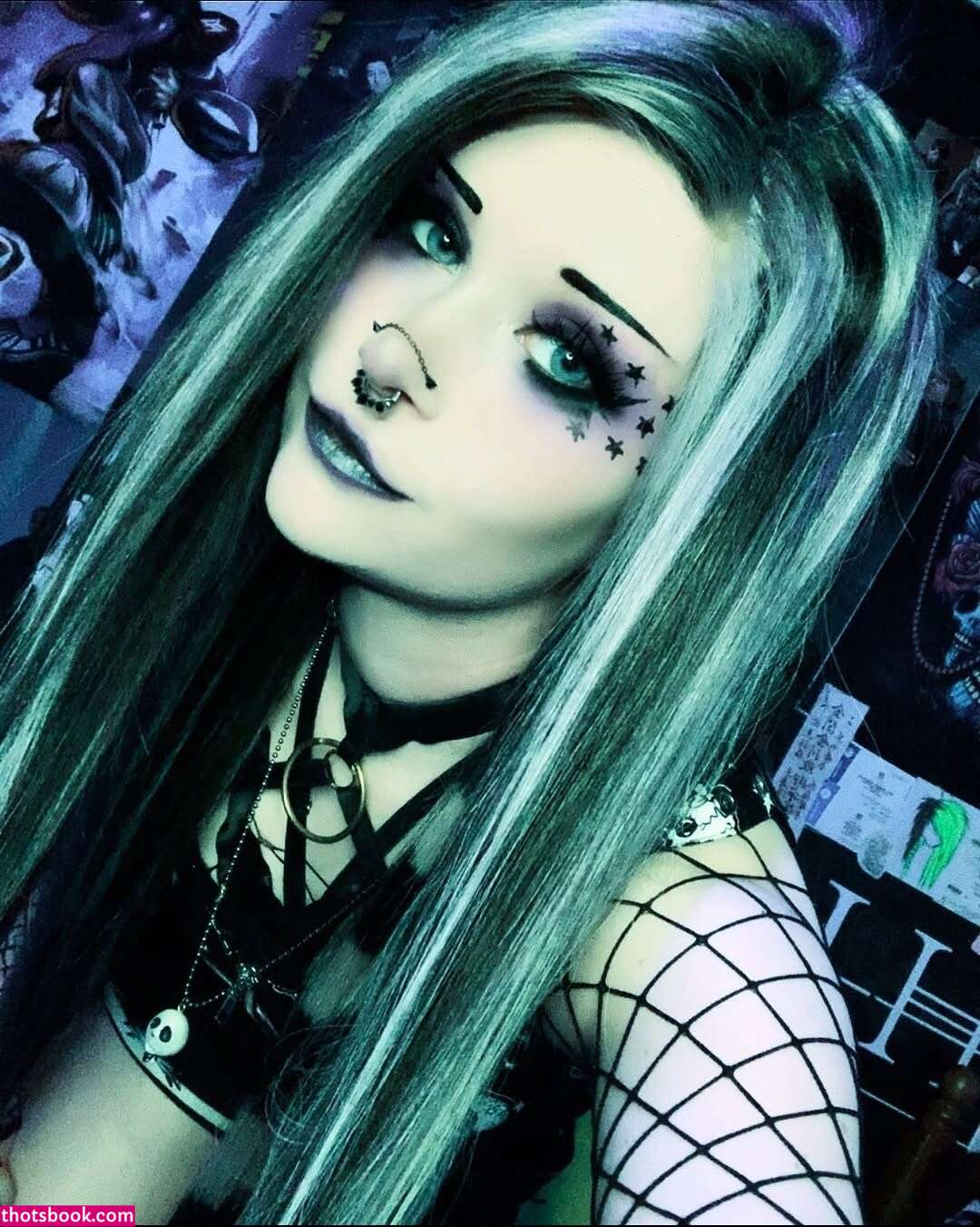 Catastrophiclarawr Photo #10