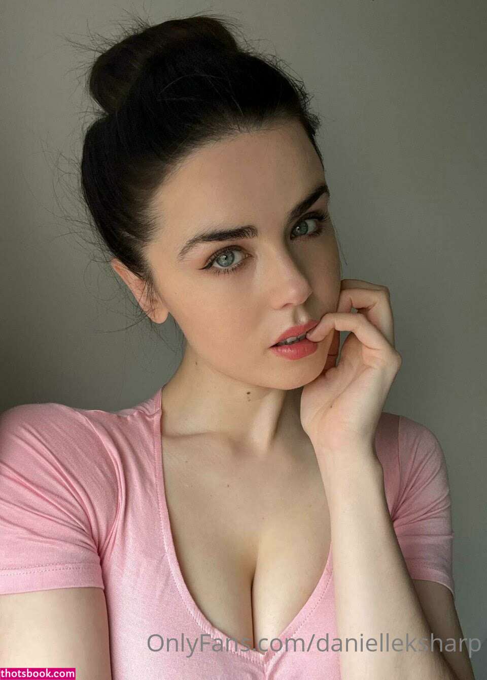 Danielle Sharp Photo #107