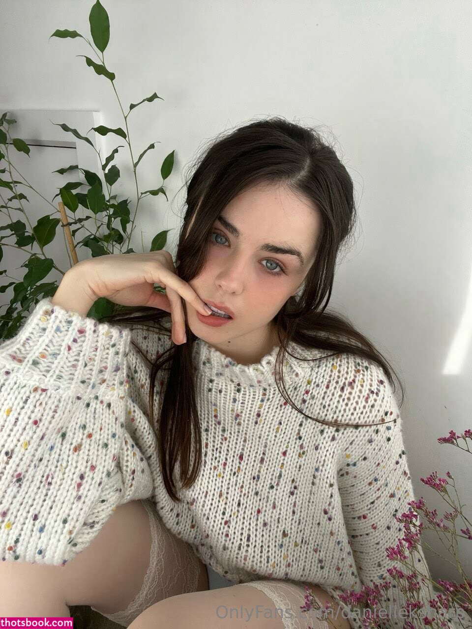 Danielle Sharp Photo #118