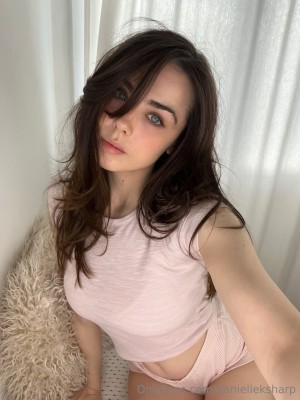 Danielle Sharp Photo #114