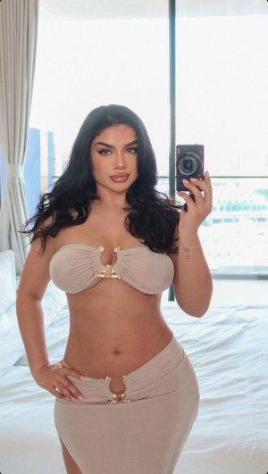 Alishbasheikh Photo #214