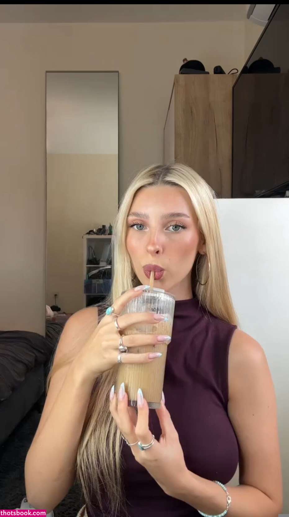 Ella Netzer Photo #76