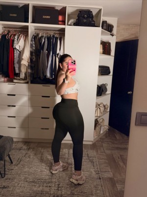 Arzit Aguilar Photo #32