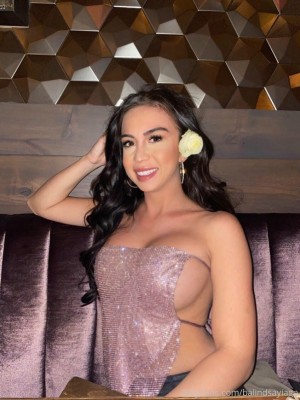 Lindsay Williams Photo #32