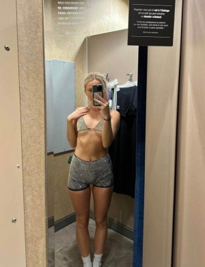 Lucybroooke Photo #20