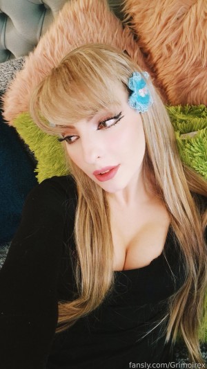 Grimoire Grim Photo #153