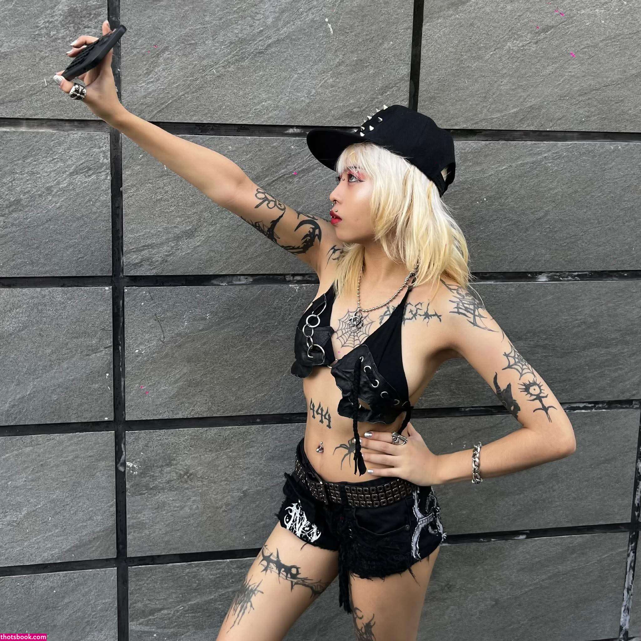 Fiona Mari Photo #11