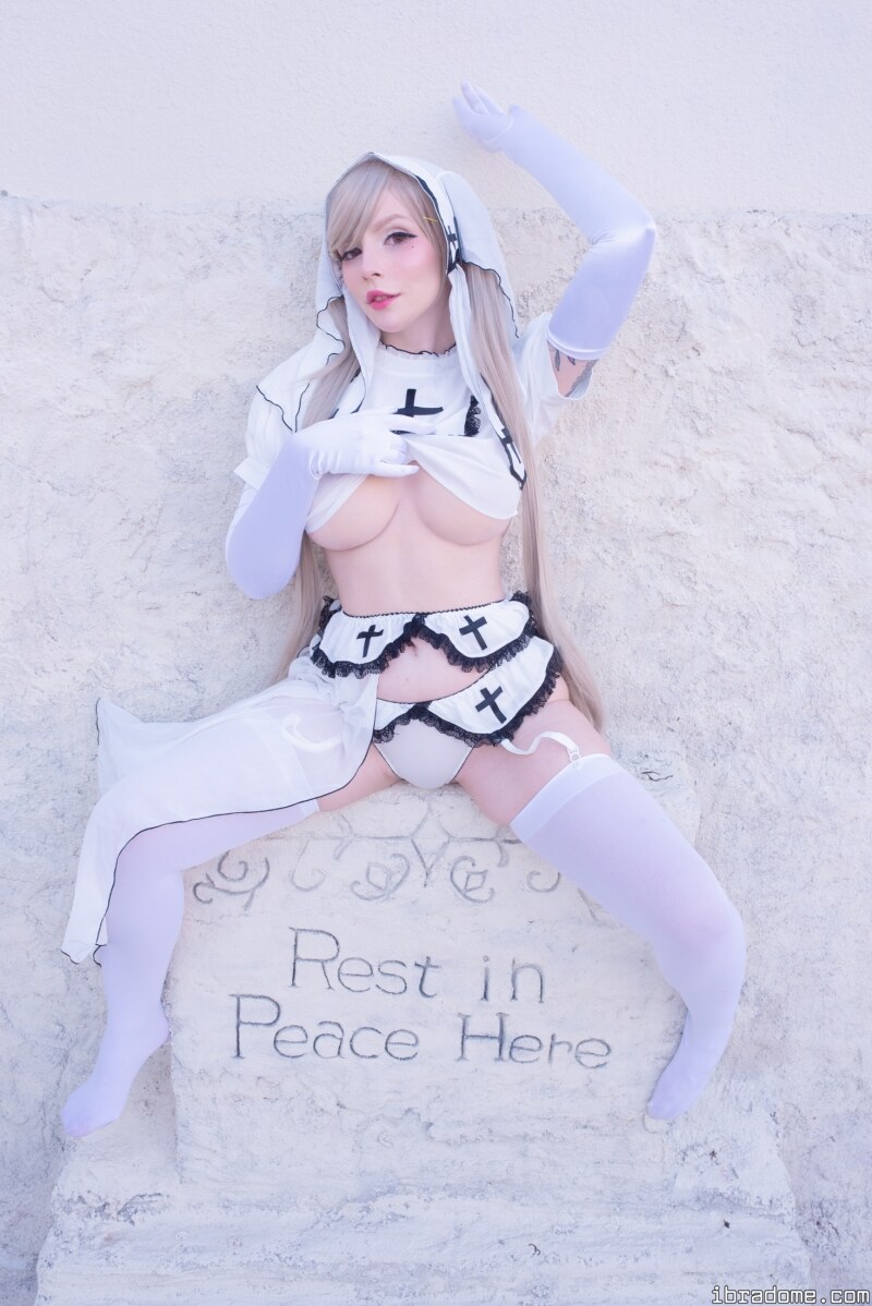 Katyuska Moonfox Photo #833