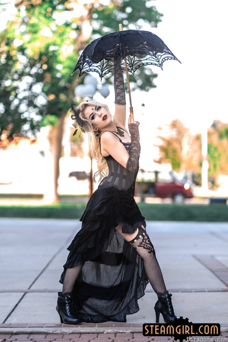 Itty Bitty Photo #25