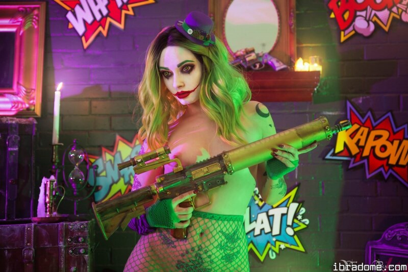 Genevieve Photo #310