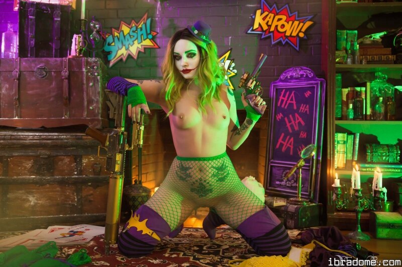 Genevieve Photo #311