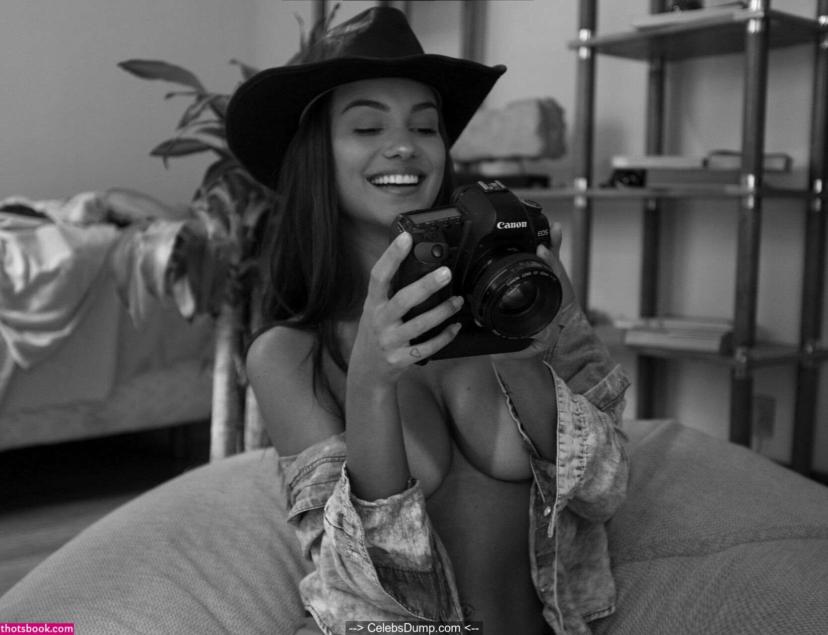 Thayna Hoepers Photo #12