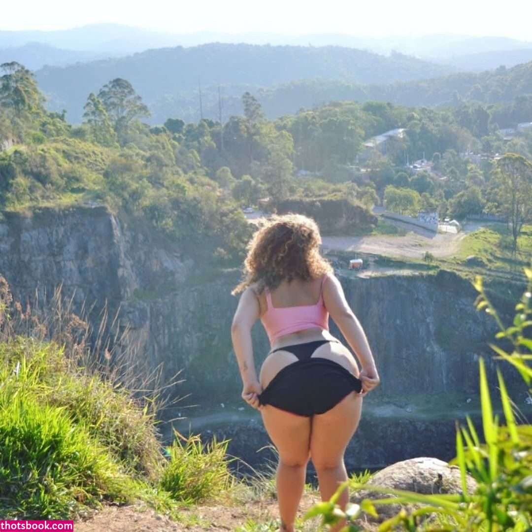 Vitoria Mansueto Photo #28