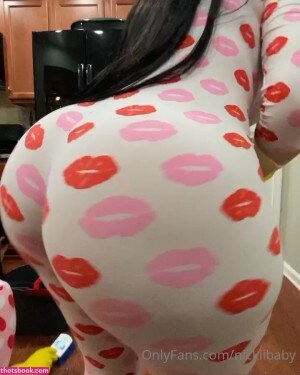 Nickiibaby Post #42