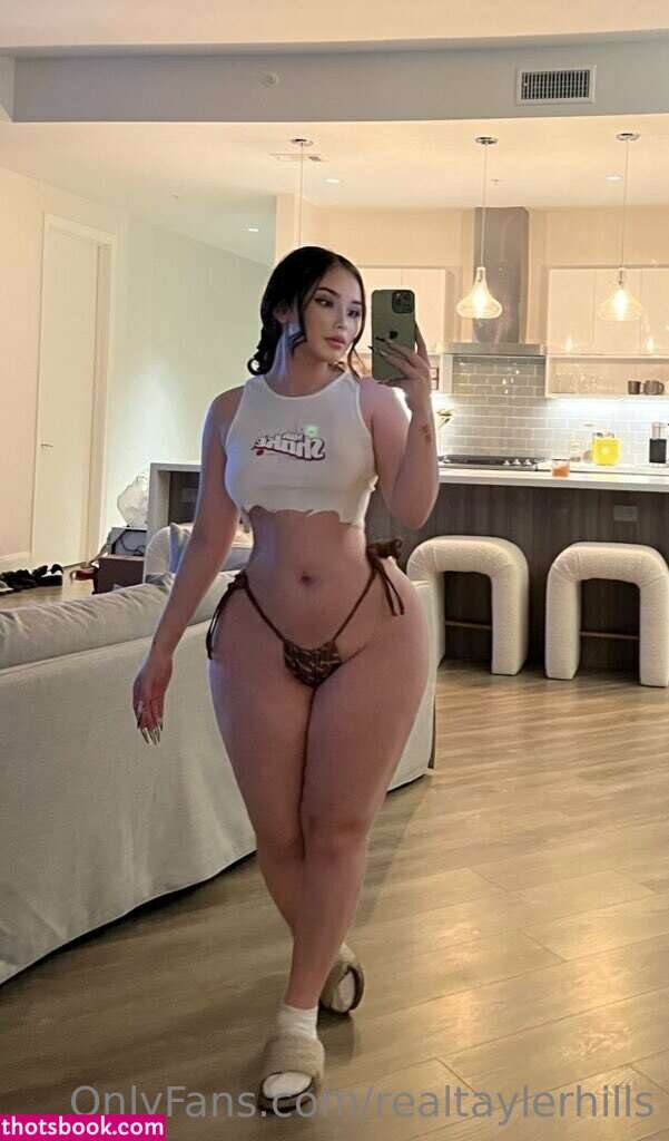 Tayler Hills Photo #37