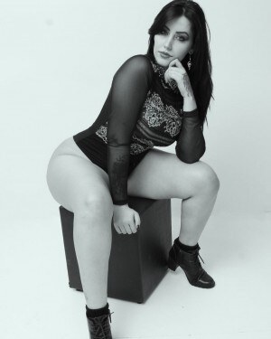 Aleexia Loren Photo #20