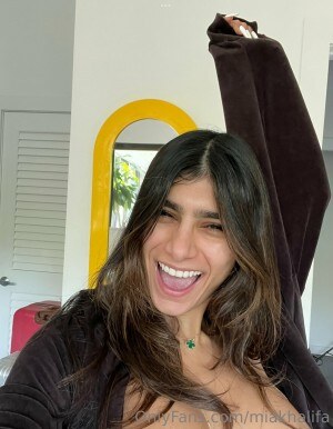 Mia Khalifa Photo #342
