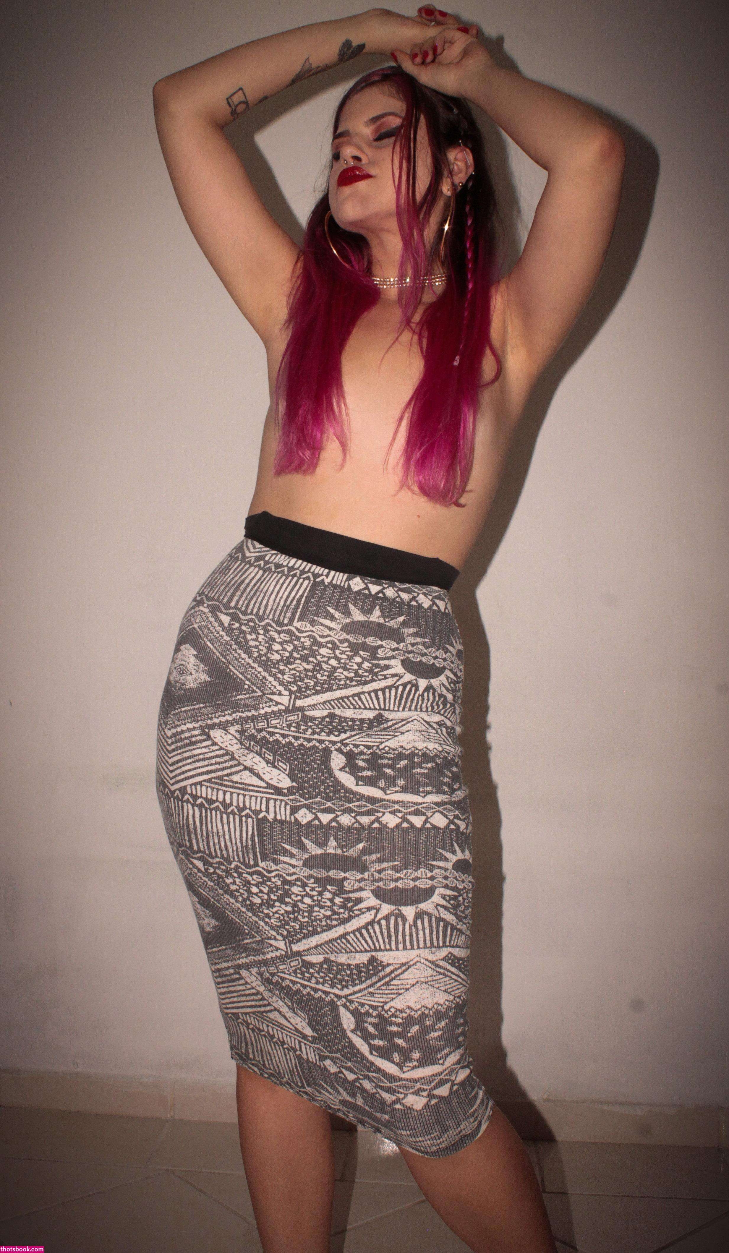 Doce Elvira Photo #1