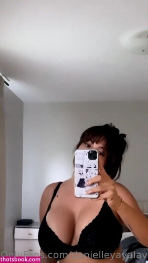 Danielley Ayalaa Post #5