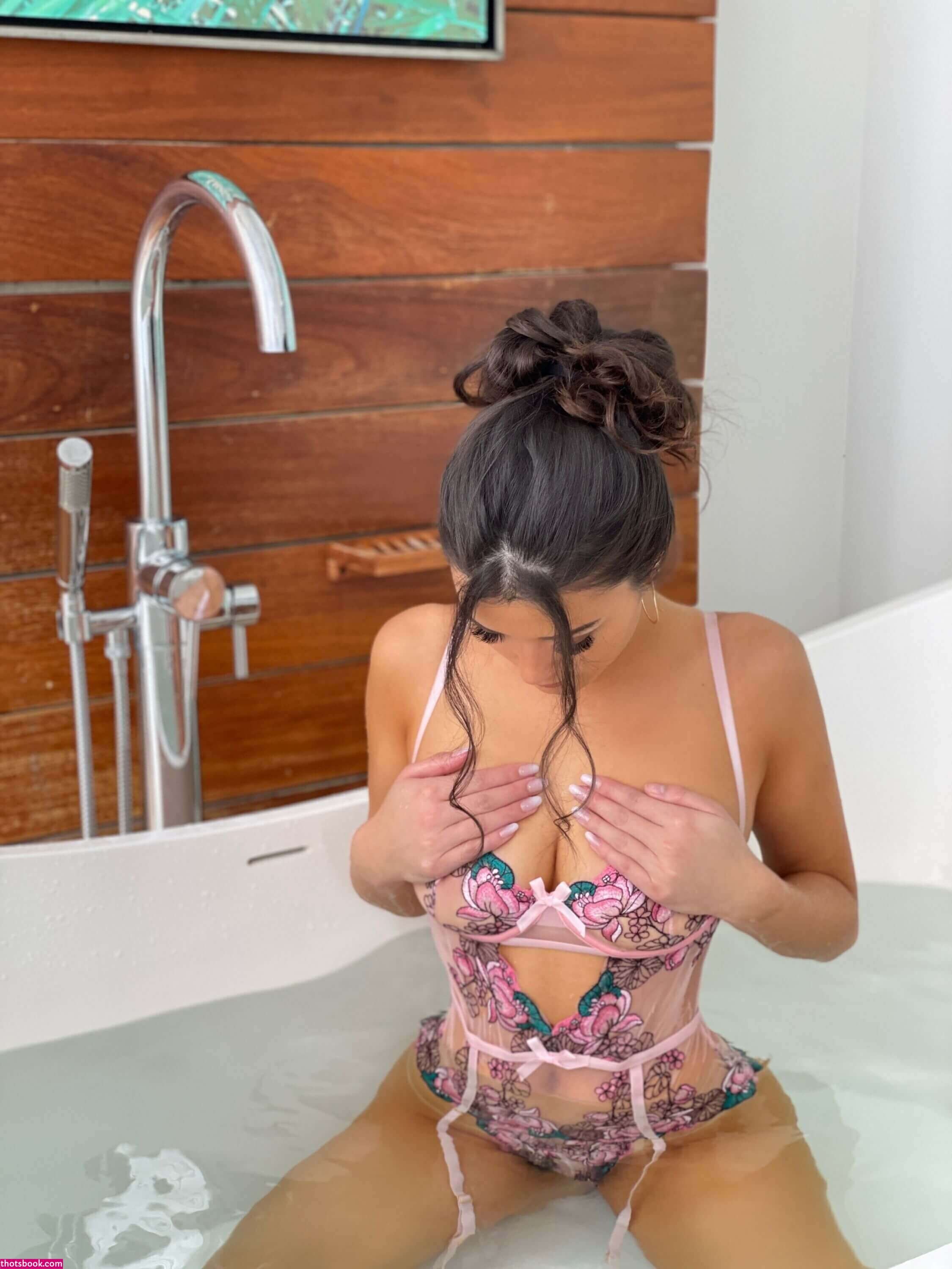 Keilah Kang Photo #31