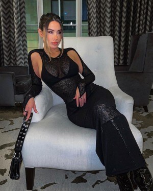 Lacey Montgomery Photo #9