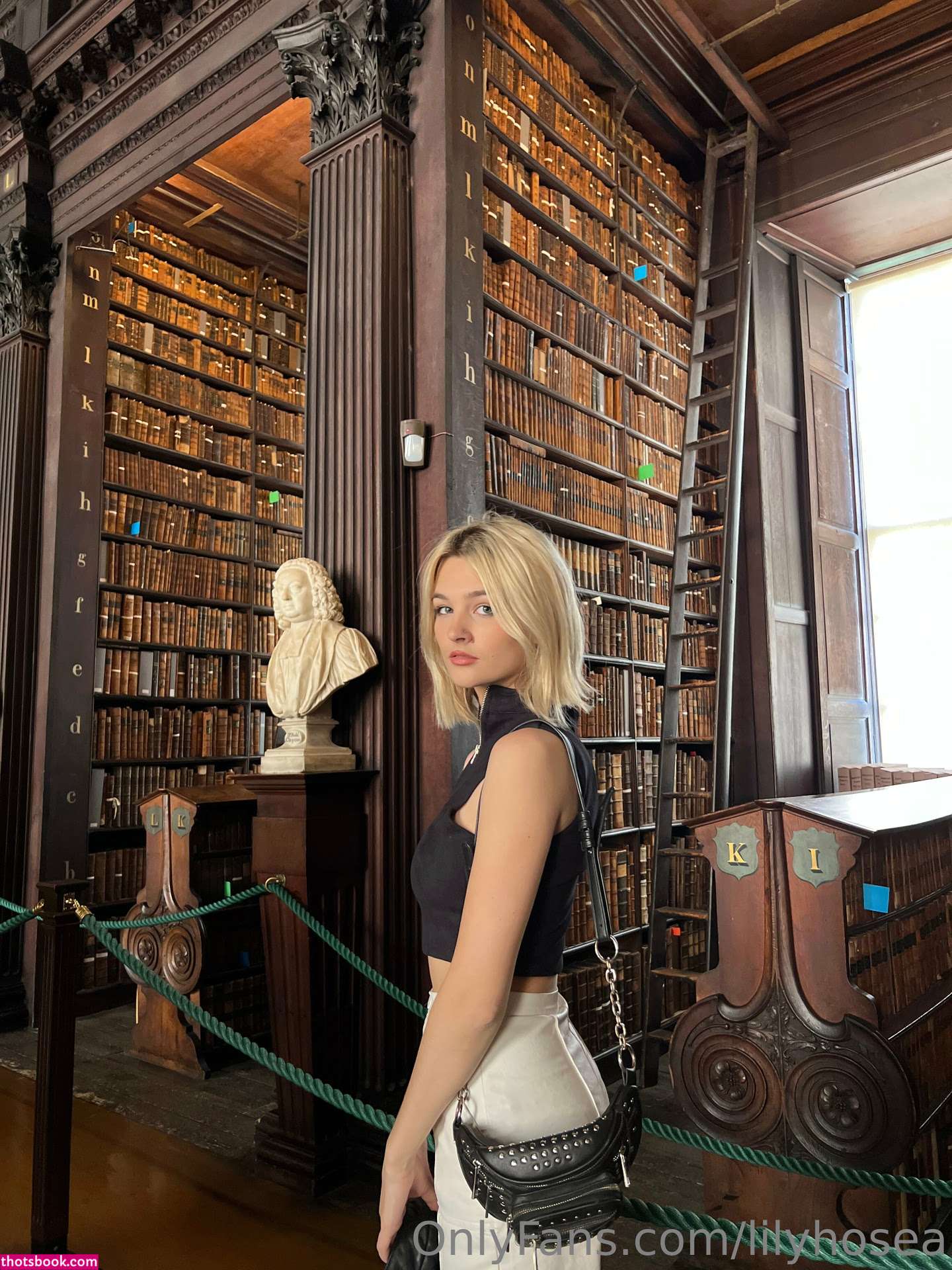 Lily Hosea Photo #36