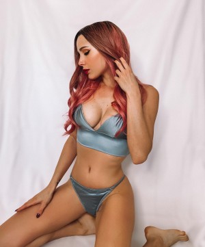 Sadie Gray Photo #27