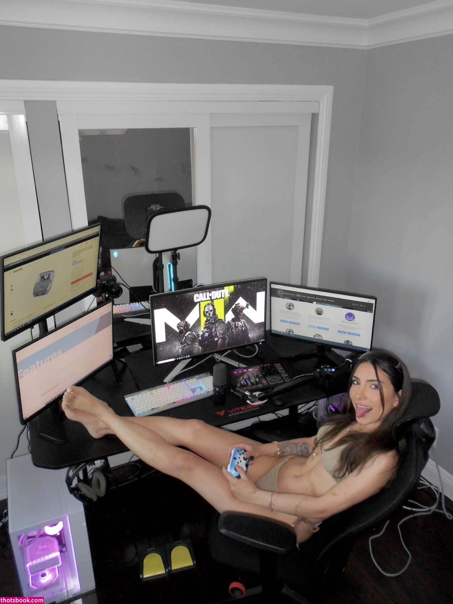 Nadia Amine Photo #15