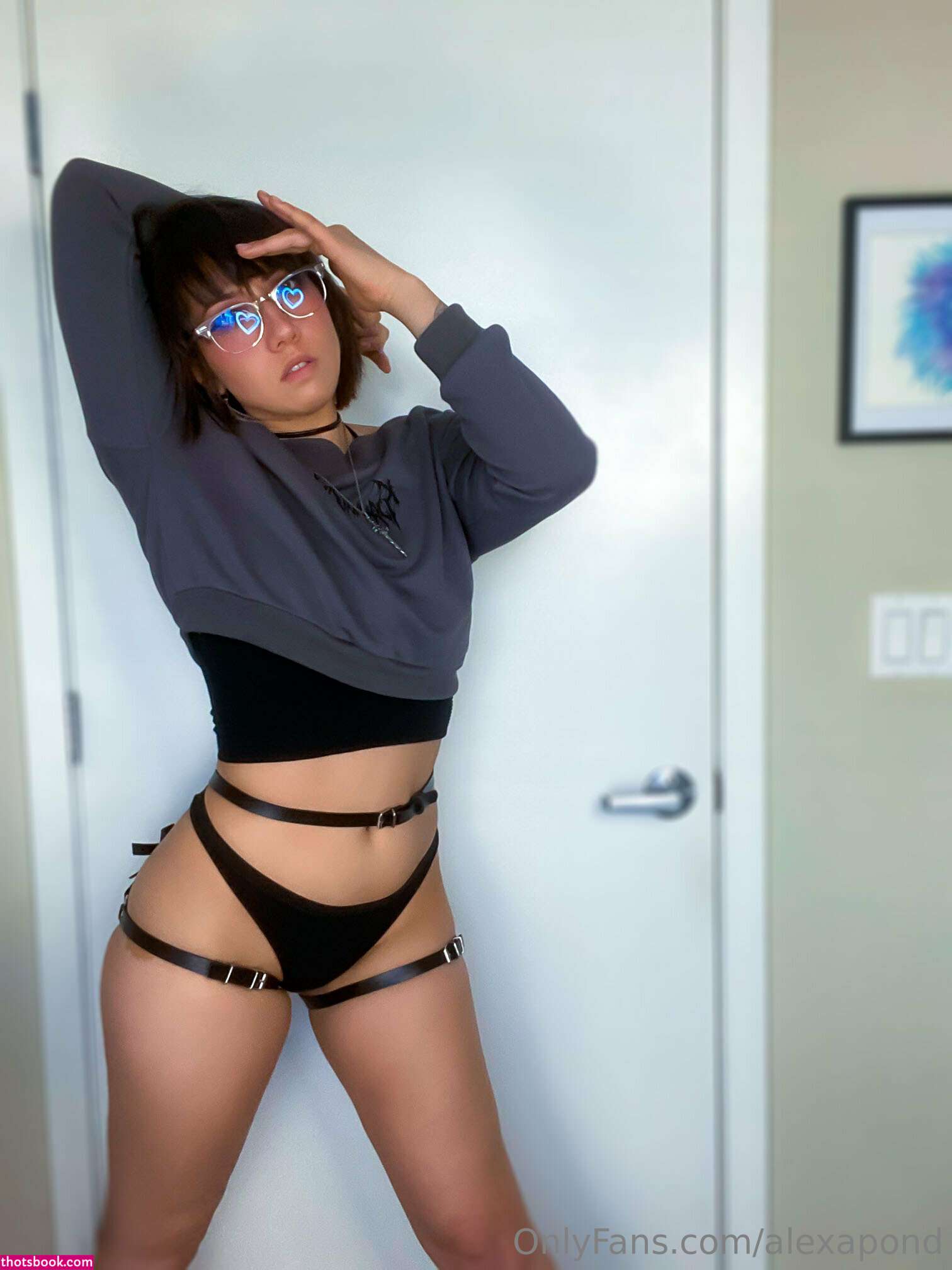 Alexa Pond Photo #197