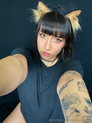 Alexa Pond Photo #218